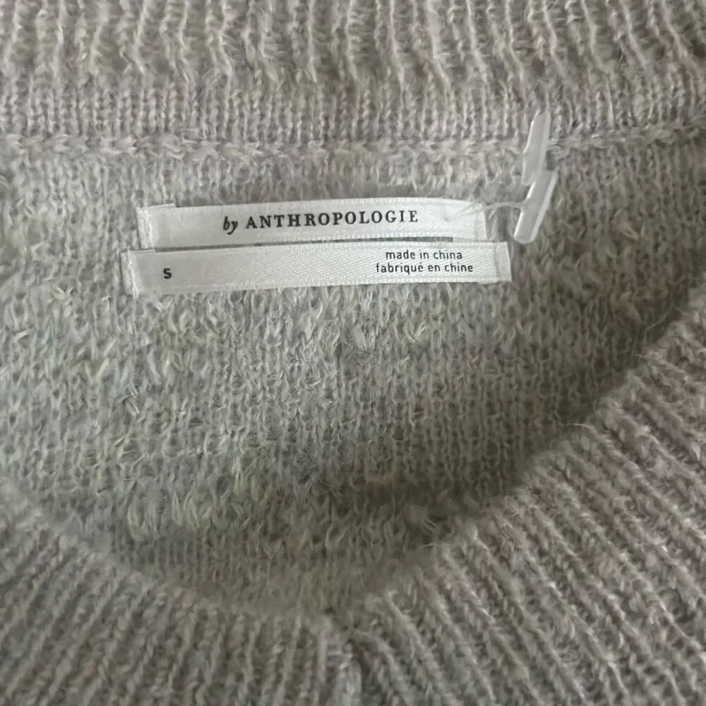 ✨Anthropologie Lucila Beige V-Neck Sz Small Sweater with Yellow Floral Motif✨